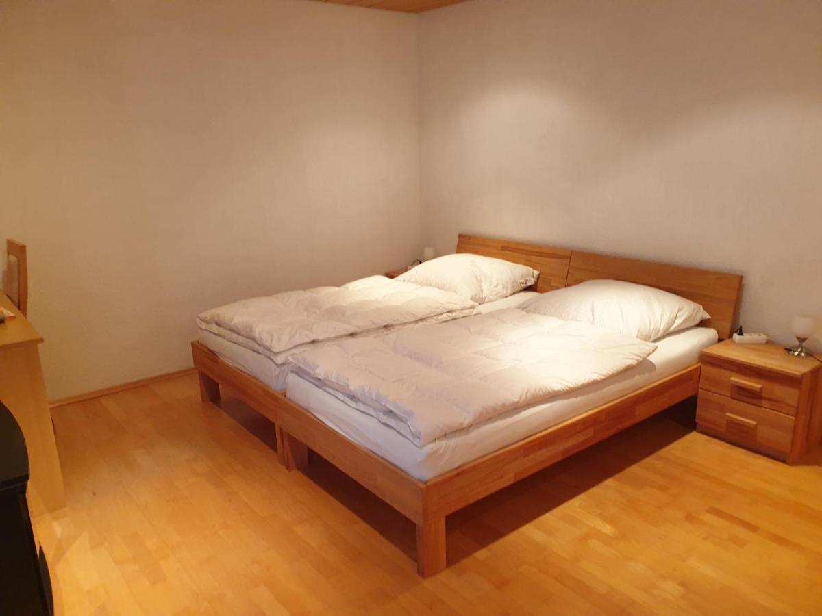 Wohnung Fuer 4 Personen, 2 Schlafzimmer, 2 Parkplaetze, Wlan 康斯坦茨 外观 照片