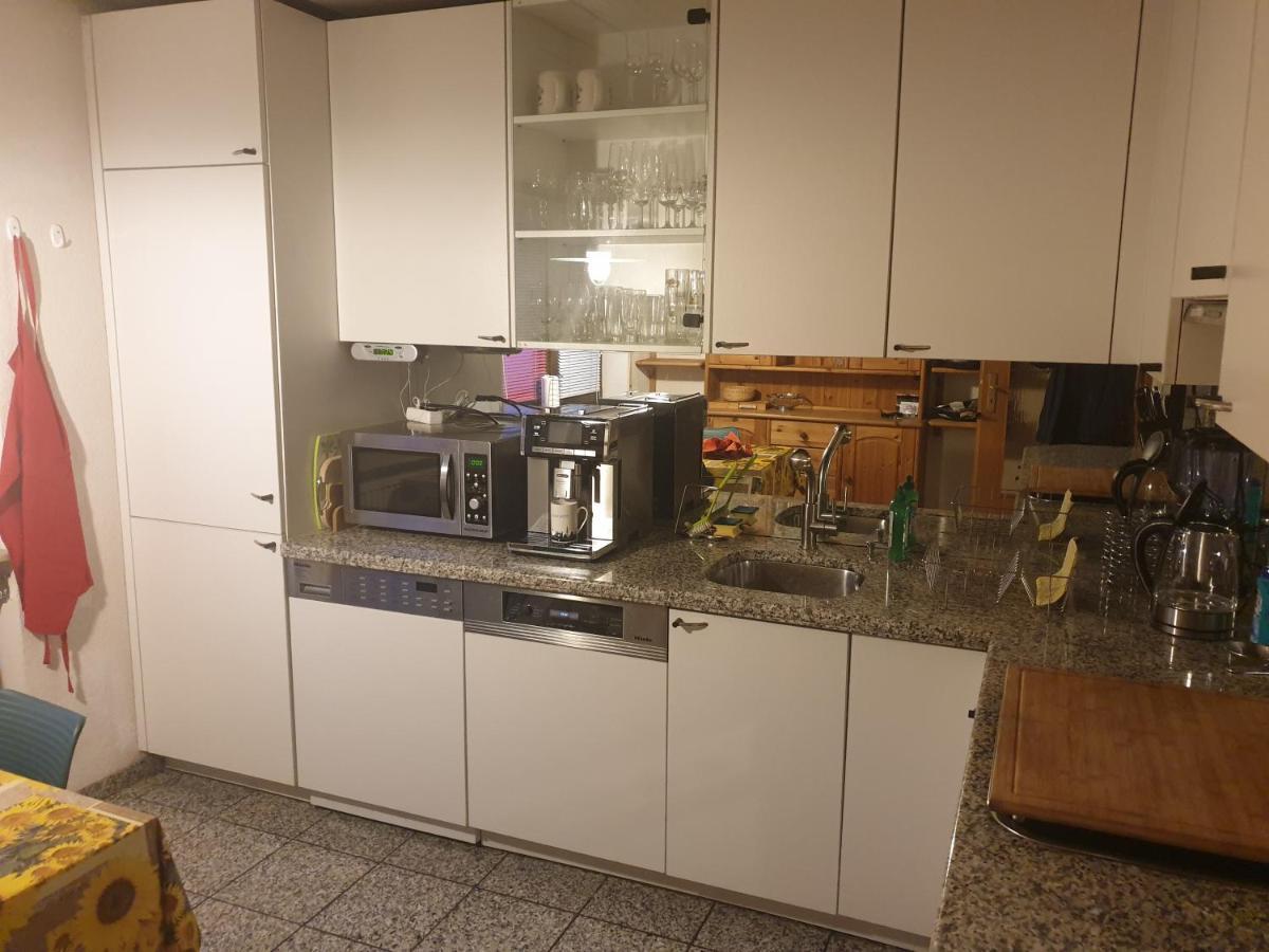 Wohnung Fuer 4 Personen, 2 Schlafzimmer, 2 Parkplaetze, Wlan 康斯坦茨 外观 照片